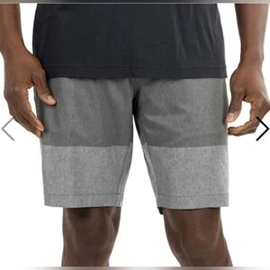TRAVIS MATHEW Men's Gray Ombre Shorts Sz 40 NWT